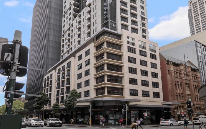 Meriton Suites Pitt Street