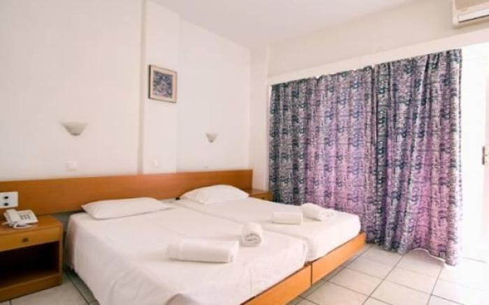 Carina Hotel