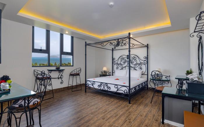 AZURA GOLD HOTEL and APARTMENT