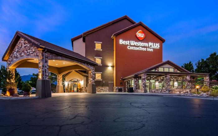 Best Western PLUS CottonTree Inn