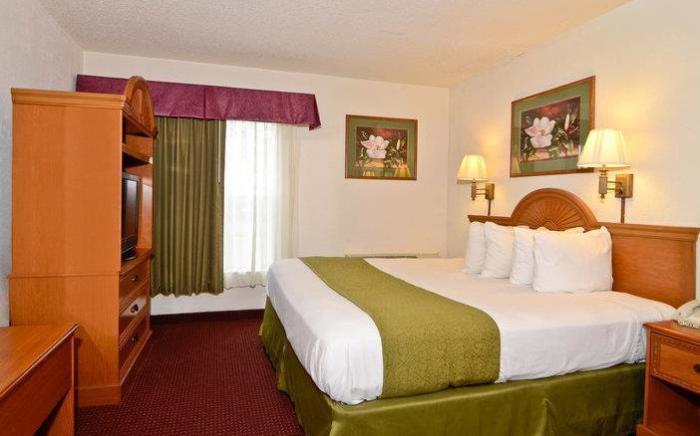 Days Inn by Wyndham Panama City