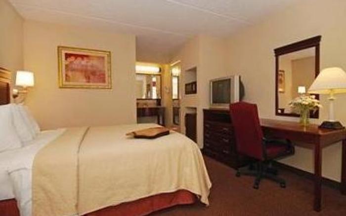 Quality Inn Athens I-65 / Huntsville Area West