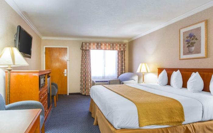 Quality Inn Near Hollywood Walk of Fame
