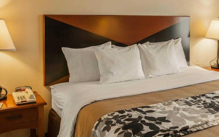 Sleep Inn & Suites