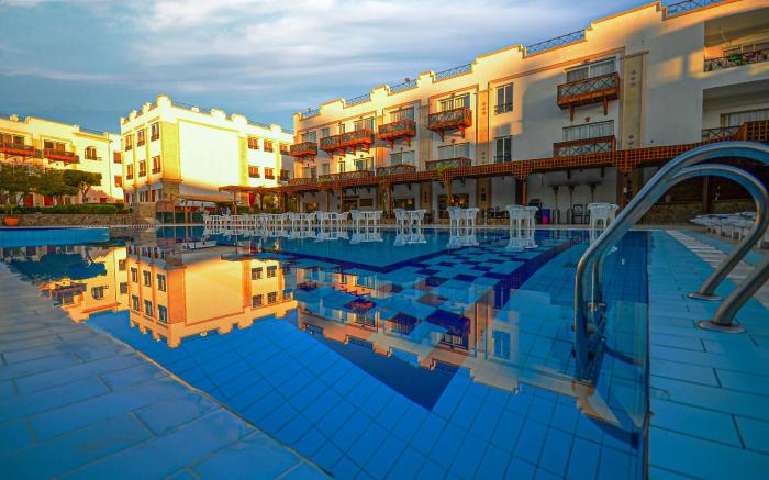 Falcon Naama Star Hotel