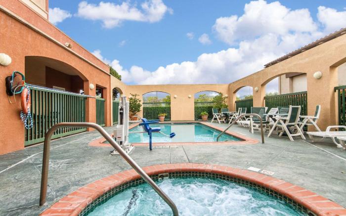 Comfort Inn South San Jose /  Morgan Hill
