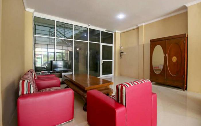 RedDoorz near Pakuwon Mall Solo Baru