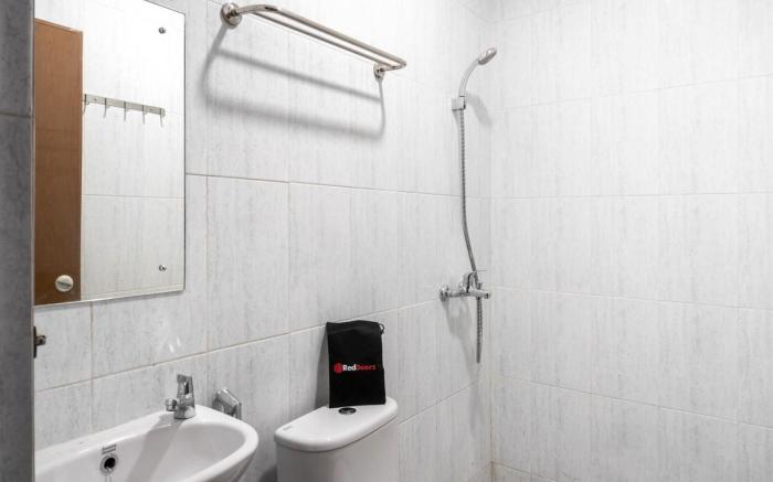 RedDoorz near Manhattan Square Medan