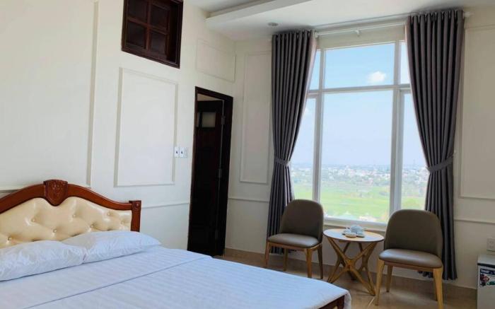 ELISA HOTEL