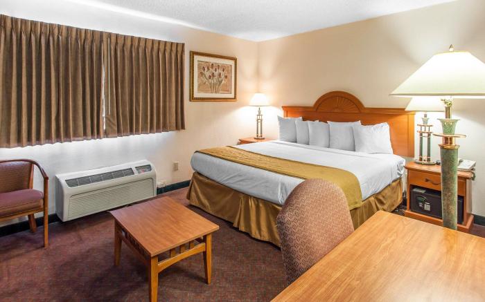Quality Inn & Suites Lacey Olympia