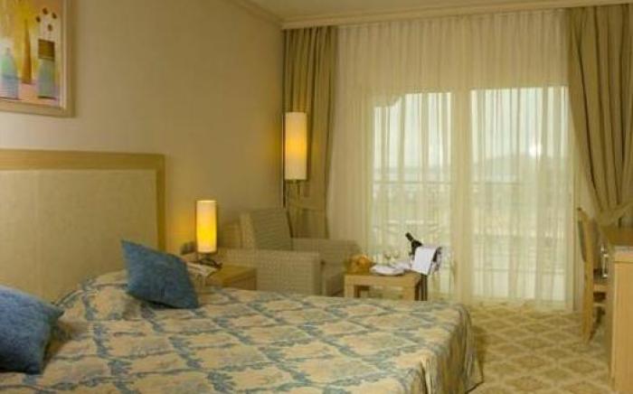 L'Oceanica Beach Resort