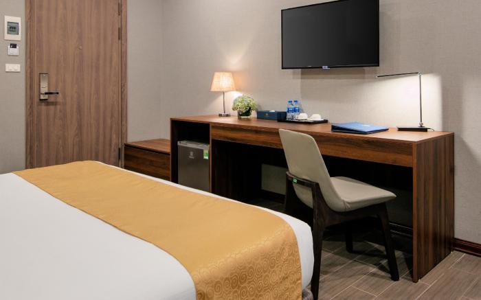 Hotel Golden Season
