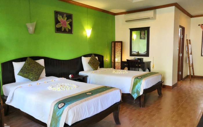 Seashell Resort