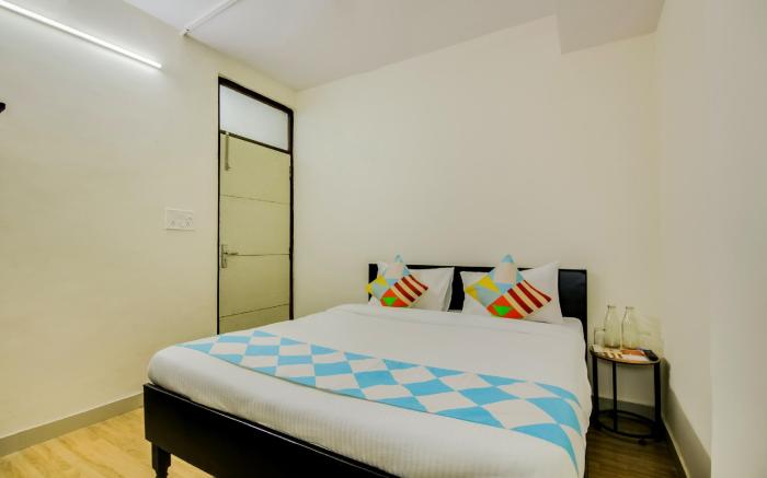 OYO Home 70401 Cozy Stay Lajpat Nagar Ii