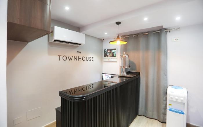 Super Townhouse Suncitel Near Kolkata Airport