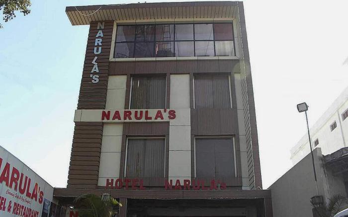 Collection O Narula's
