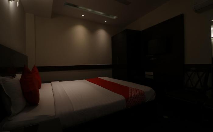 Capital O 71473 Chahal Residency