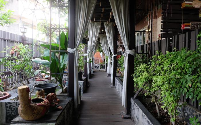 Sabai Sabai at Sukhumvit