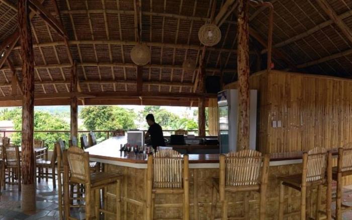 Zenith Inn & Resto Bar
