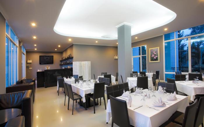 La Vie En Rose Hotel
