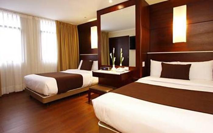 Hotel Reina Isabel