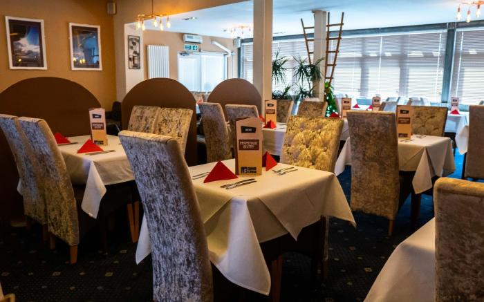 Dutchman Hotel