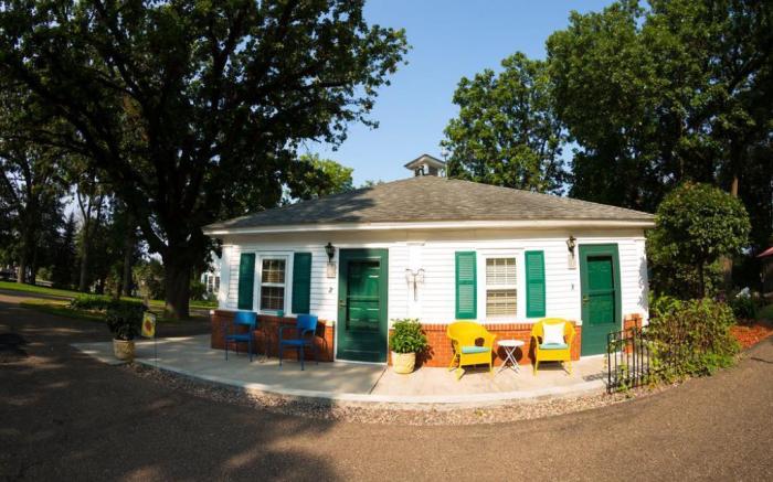 Oak Park Inn