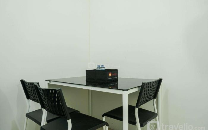 Cozy @ 2BR Teluk Intan Apartment By Travelio