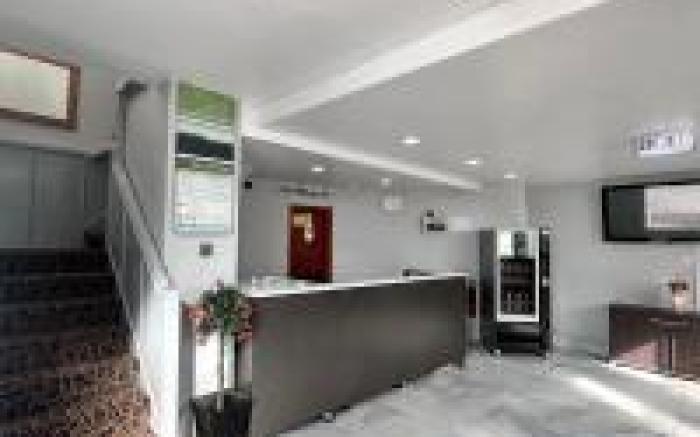 Assheton Arms Hotel