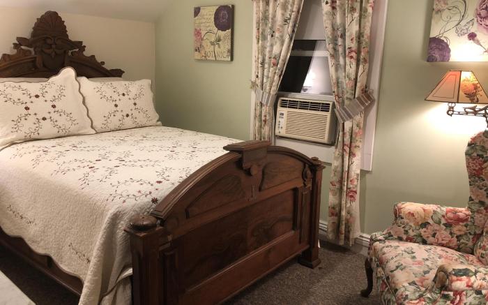 Alpine Haus Bed & Breakfast Inn