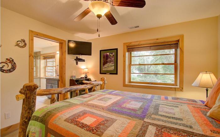 Engen Hus Bed and Breakfast
