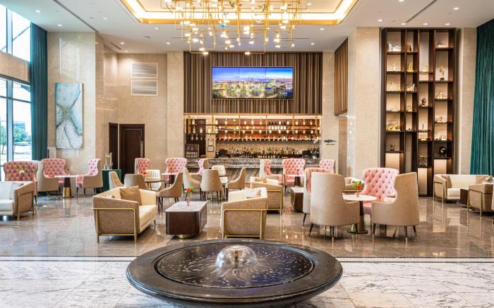 Blossom Hotel Houston, Curio Collection by Hilton