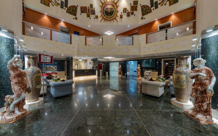 Hotel Surya Executive