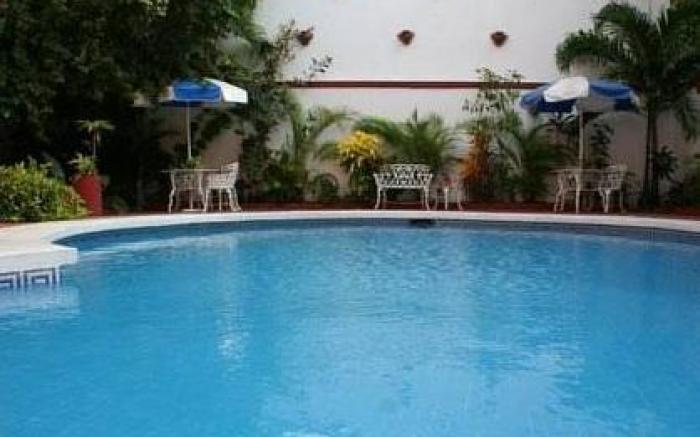 Suites Cancun Center
