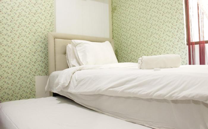 Stylish 1BR Gateway Ahmad Yani Cicadas By Travelio