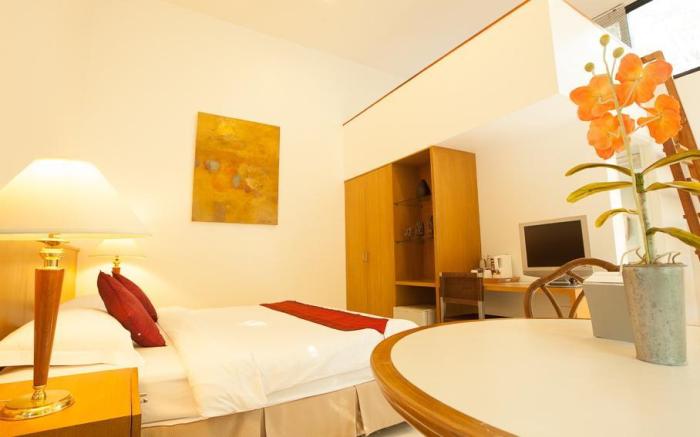 Nern Chalet Beachfront Hotel