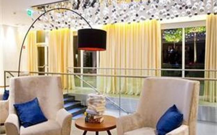 Lake's - My Lake Hotel