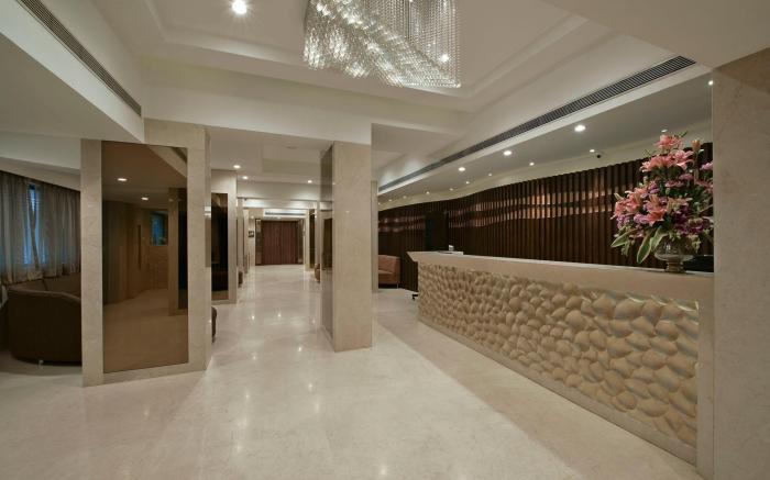 Hotel Heritage (formerly known as Comfort Inn Heritage)