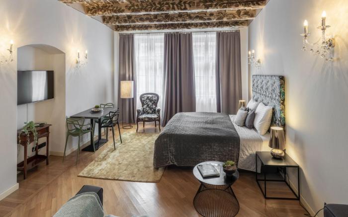 Chateau 9 Apartments by Adrez Living