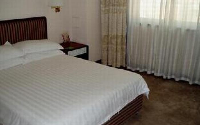GreenTree Inn GuangDong DongGuan HouJie Business Hotel