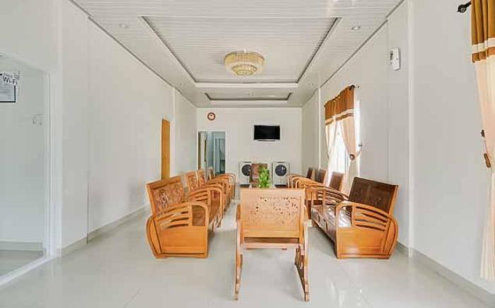 RedDoorz near Palembang Airport 2