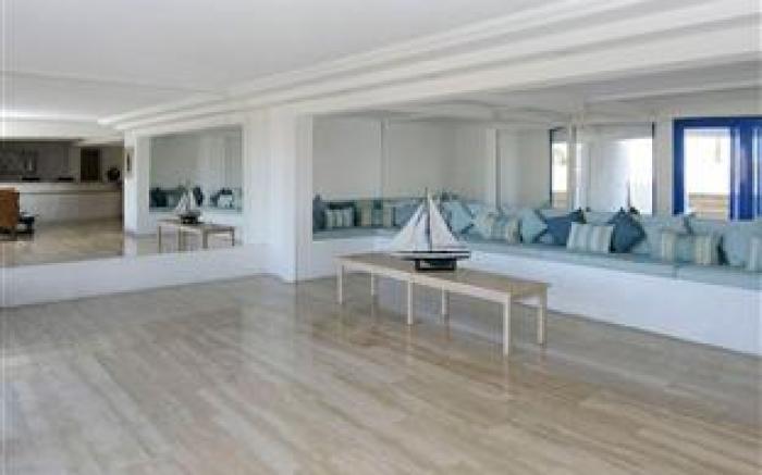 Neruda Mar Suites Apartments