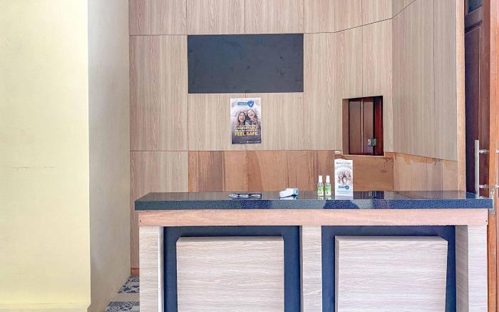 Tini's Guest House Malang Mitra RedDoorz