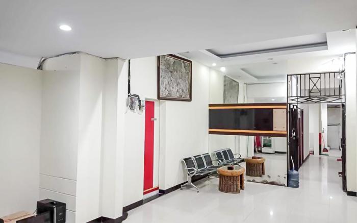 Agnes Residence near Blok M Mitra RedDoorz