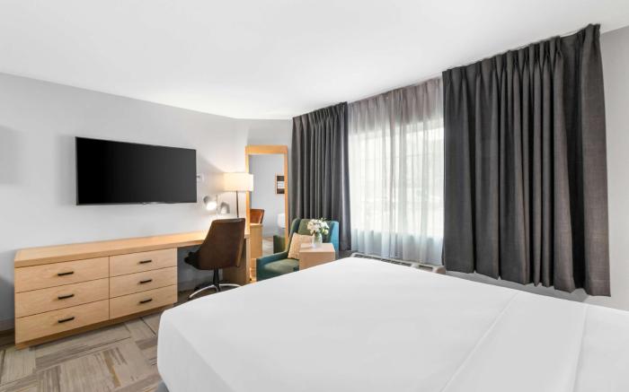 Sonesta Simply Suites Austin South