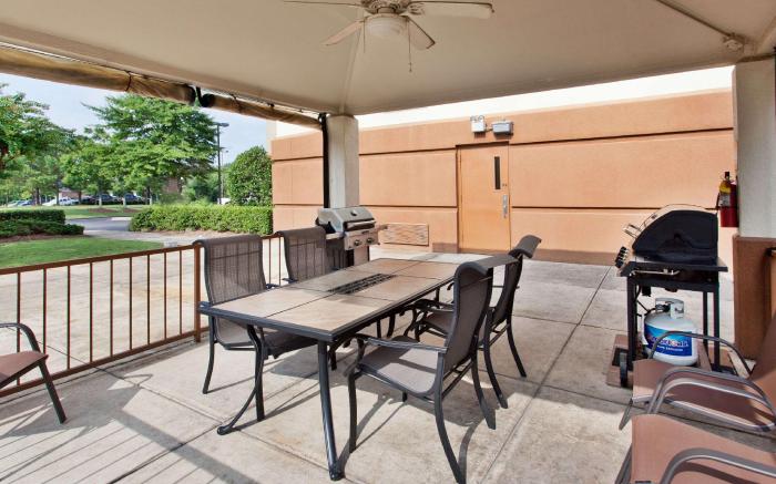 Sonesta Simply Suites Fort Worth
