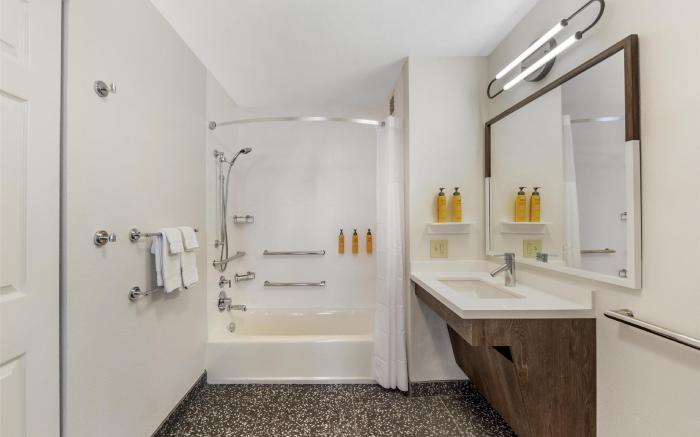 Sonesta ES Suites Austin The Domain Area