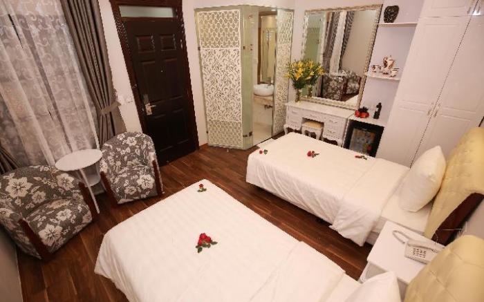 Little Hanoi Deluxe Hotel