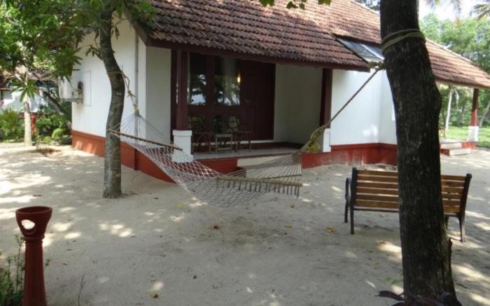 Abad Turtle Beach Resort Mararikulam