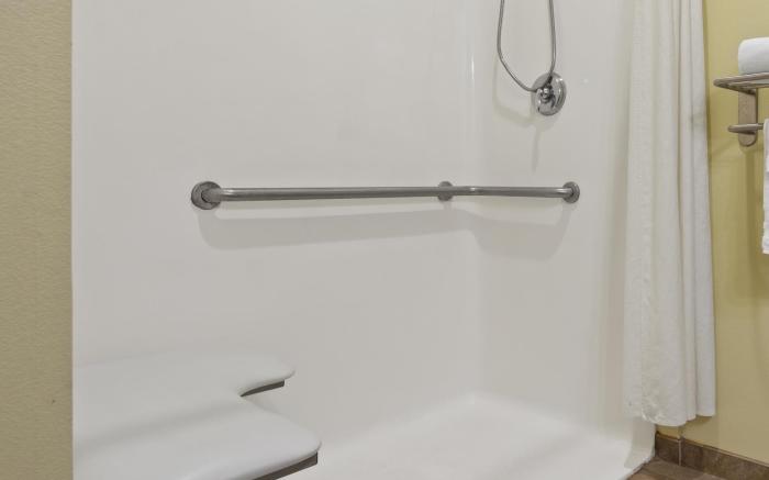 Best Western Plus Brunswick Inn and Suites